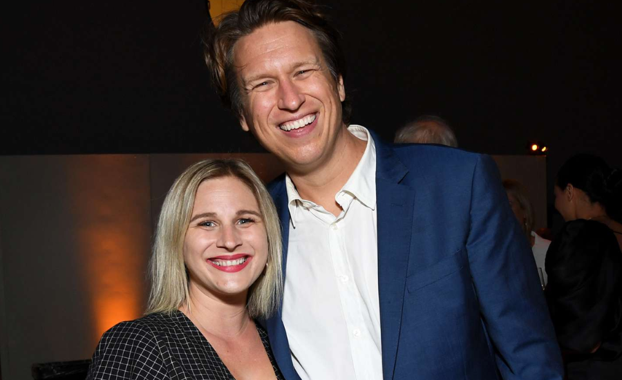 pete holmes wife